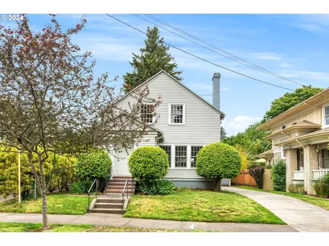 2721 NE Tillamook St, Portland, OR 97212
