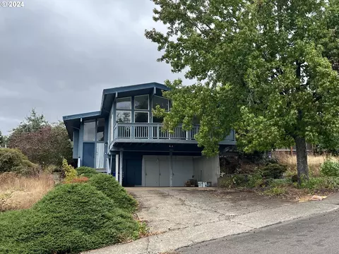 3417 Champlain Ct NW, Salem, OR 97304