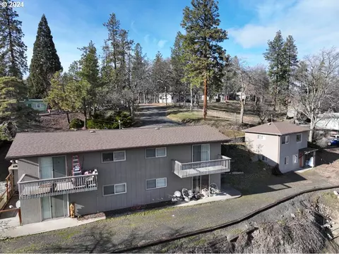 4675 Cherry Heights Rd, The Dalles, OR 97058