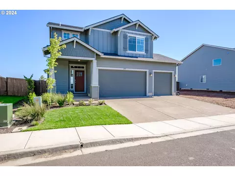 2597 W 13th Pl, Junction City, OR 97448