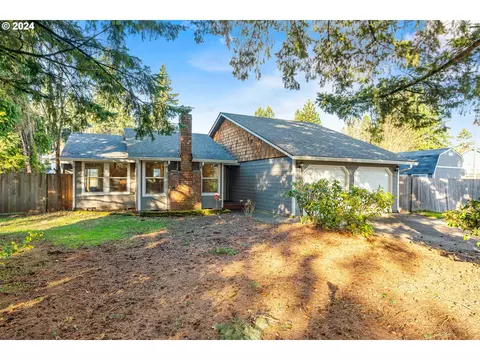 13716 NE 33rd St, Vancouver, WA 98682