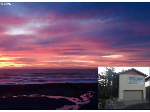 29029 Vizcaino Ct, Gold Beach, OR 97444