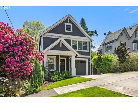 26 SE 69th Ave, Portland, OR 97215