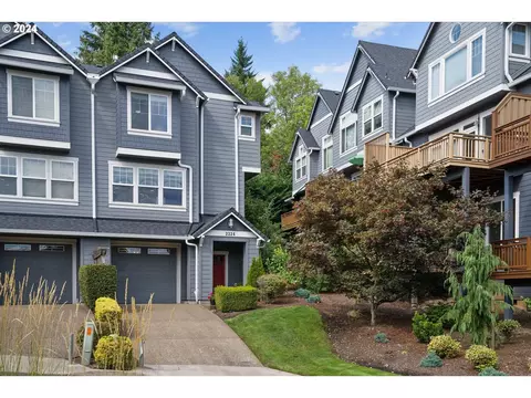 2224 Lucerne Pl, West Linn, OR 97068