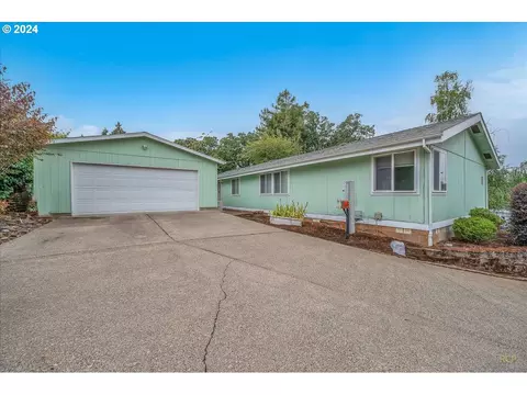 420 Dave St, Salem, OR 97302