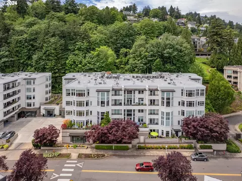 2445 NW Westover Rd #418, Portland, OR 97210
