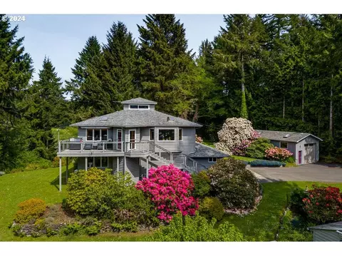 2846 N Bayview Rd, Waldport, OR 97394