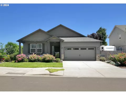 1351 Mccarty Way, Eugene, OR 97402