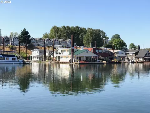 415 N Bridgeton # A, Portland, OR 97217