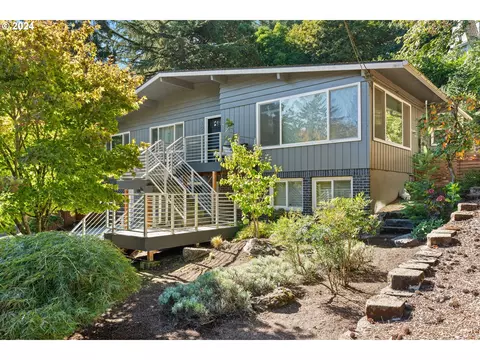 5921 SW Ralston Dr, Portland, OR 97239