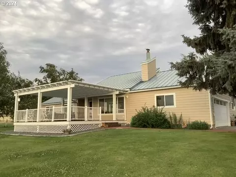 81767 Bird Haven Ln, Umatilla, OR 97882