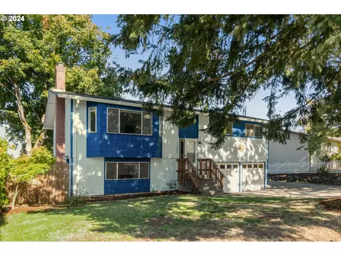 13263 Fortuna Ct, Oregon City, OR 97045