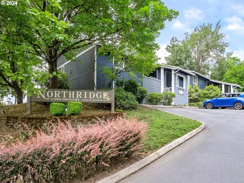 12600 SE Freeman Way #4, Milwaukie, OR 97222