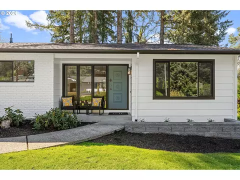 1330 SW Orinda Way, Portland, OR 97225