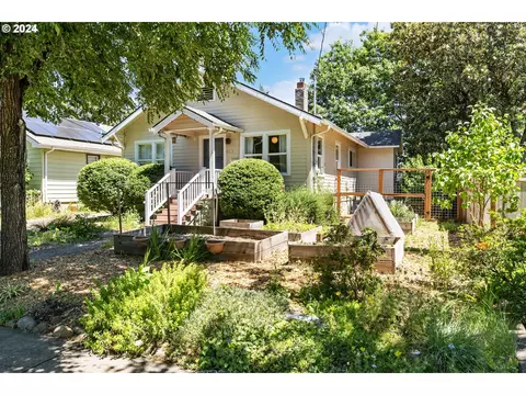 6412 SE 77th Ave, Portland, OR 97206