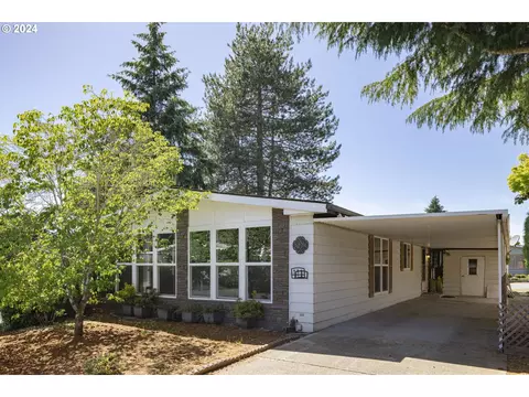 100 SW 195th Ave #27, Beaverton, OR 97006