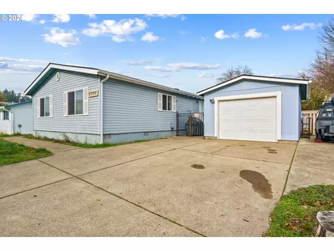 4109 Dove Ln, Eugene, OR 97402