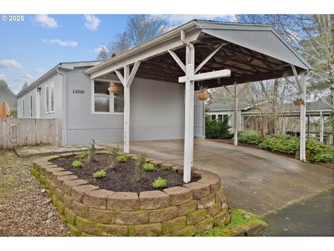 14949 S Fox Pointe Dr #320, Oregon City, OR 97045