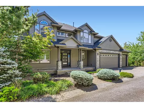 4046 NW Riggs Dr, Portland, OR 97229