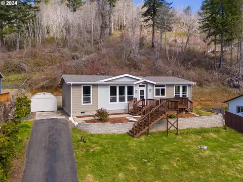 659 N Overlook Loop, Otis, OR 97368