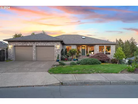 13995 SW Mistletoe Dr, Portland, OR 97223