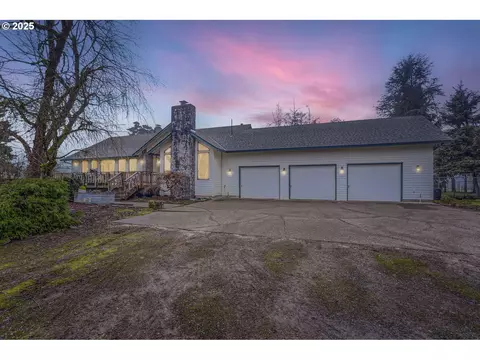 15235 SE Bartell Rd, Boring, OR 97009