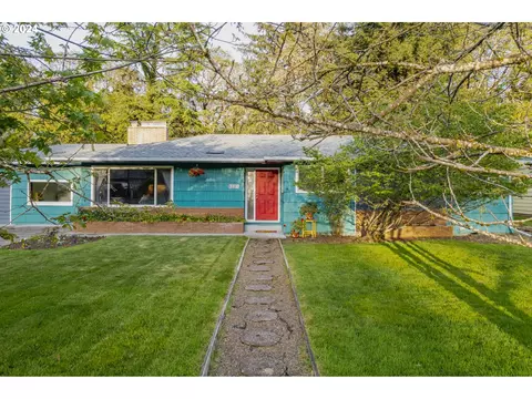 392 SW Westwood Dr, Dallas, OR 97338