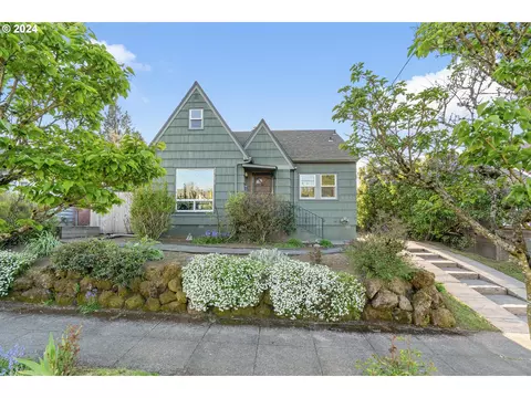 5915 NE 16th Ave, Portland, OR 97211