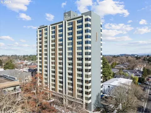 1220 NE 17th Ave #7B, Portland, OR 97232