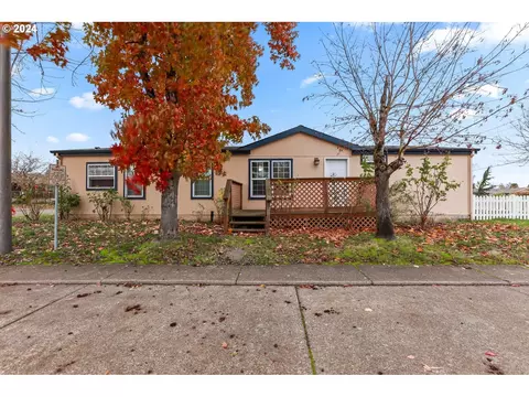 20807 NE Sunny Vista Ct #9, Donald, OR 97020