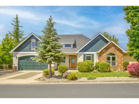 491 Fairway Estates Dr, Sutherlin, OR 97479