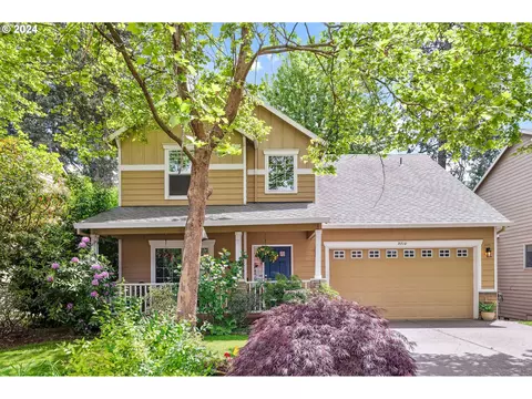 9710 SW Nacira Ln, Portland, OR 97223