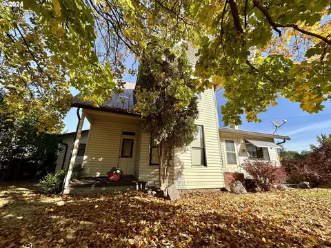 267 W Chestnut St, Union, OR 97883