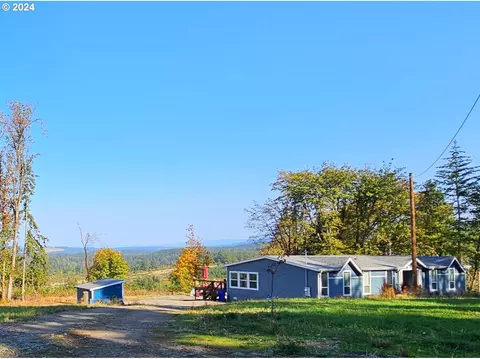 32650 S Fernwood Hill Ln, Molalla, OR 97038