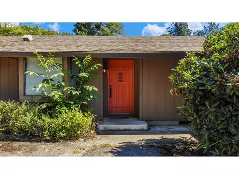 16710 SE Sunnyside Rd, Clackamas, OR 97015