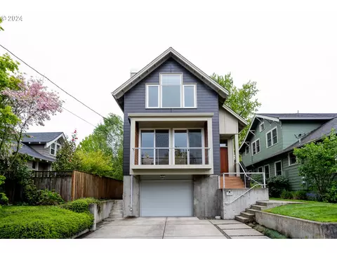 4838 NE 14th Pl, Portland, OR 97211