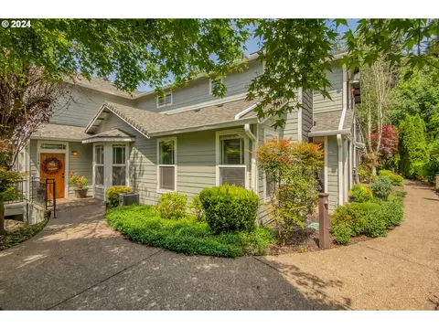 3290 Summerlinn Dr, West Linn, OR 97068