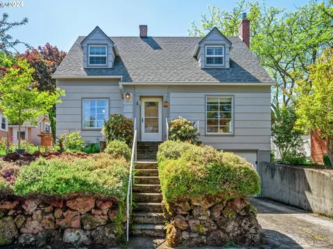 6815 SE 21st Ave, Portland, OR 97202