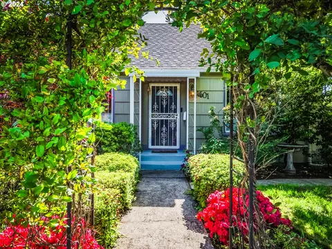 4501 NW Daniels St, Vancouver, WA 98663