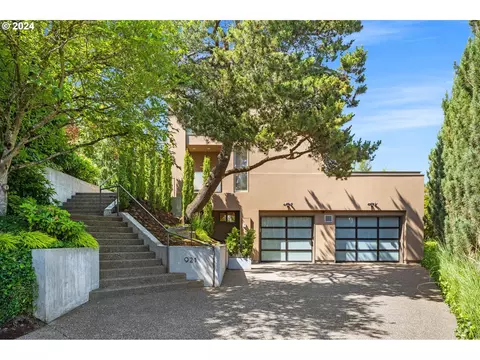 921 SW Davenport St, Portland, OR 97201
