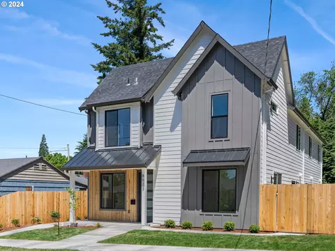 8521 NE Milton St #2, Portland, OR 97220