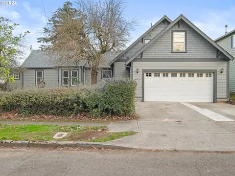 8608 SE Tolman St, Portland, OR 97266
