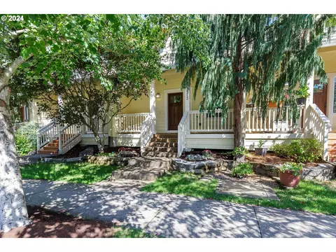 14213 Russ Wilcox Way, Oregon City, OR 97045