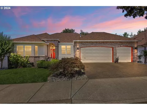 11340 SE Highland Loop, Clackamas, OR 97015