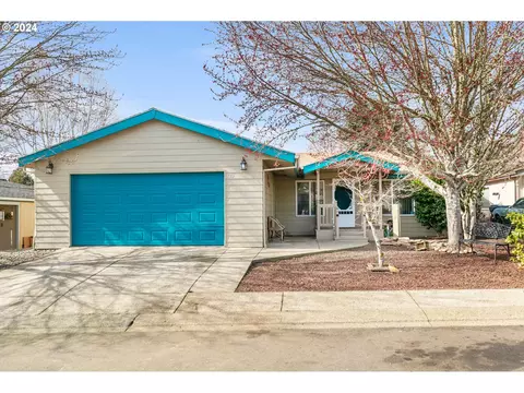 8300 NE Quatama St #125, Hillsboro, OR 97124