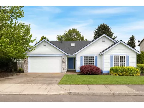 554 S Ponderosa St, Canby, OR 97013