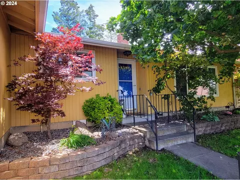 1315 NW Horn Ave, Pendleton, OR 97801