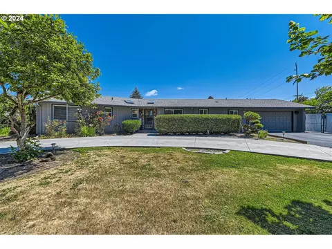 9907 NW 11th Ave, Vancouver, WA 98685