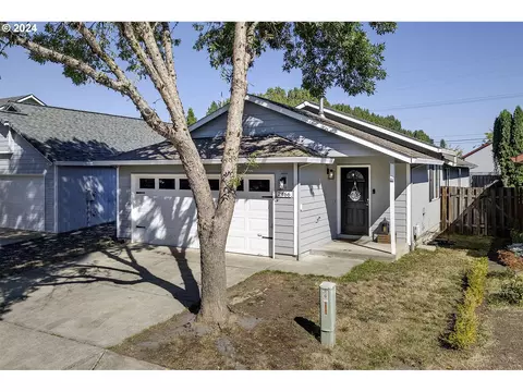 2466 S Alpine St, Cornelius, OR 97113