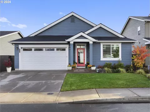 1320 NW Campanella Way, Estacada, OR 97023